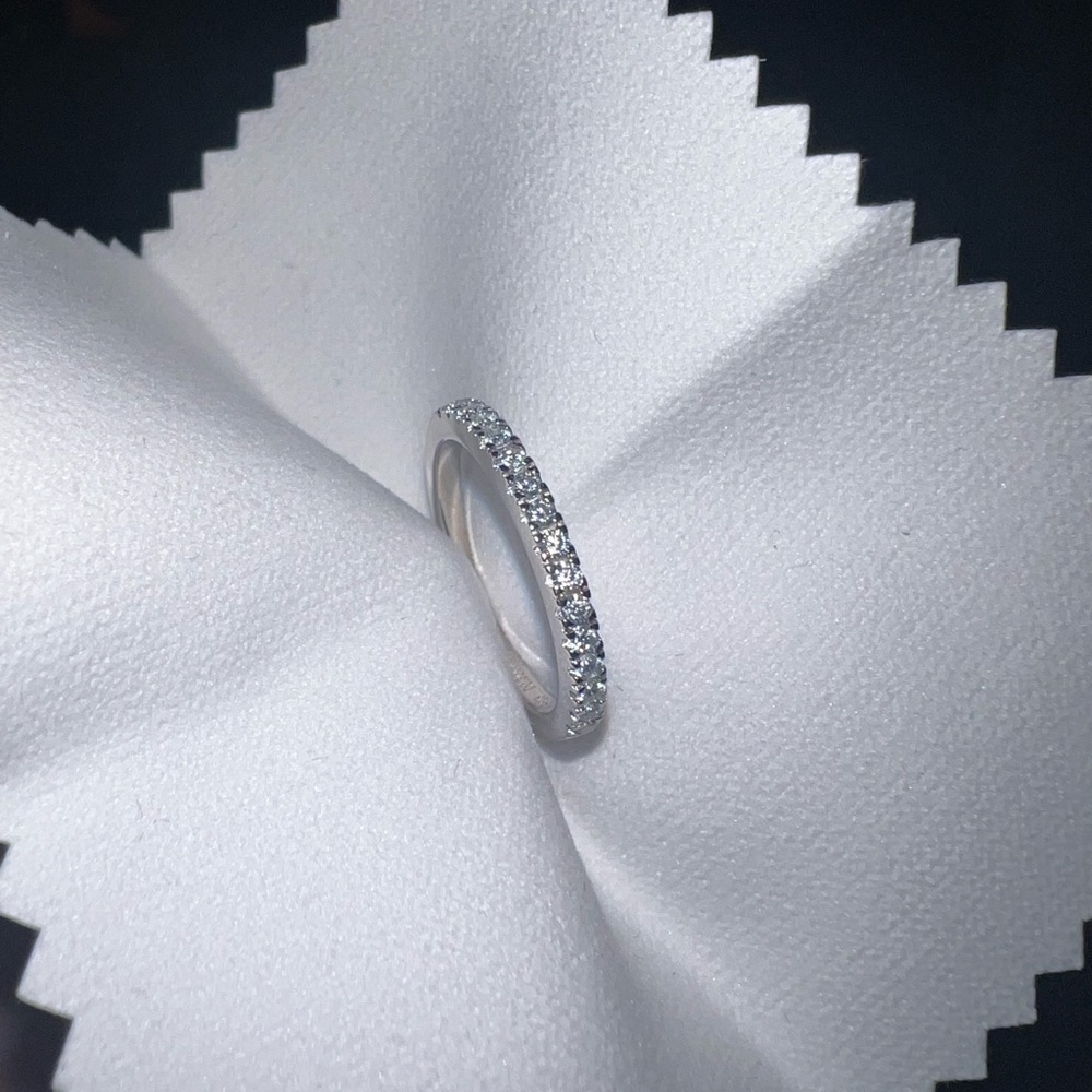 HALF ETERNITY BAND MOISSANITE RING SIZE 6 - Picture 3 of 8